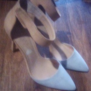 Charles David heels size 7